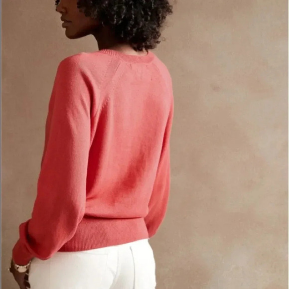 Banana Republic Raglan Henley Sweater - Picture 3 of 13